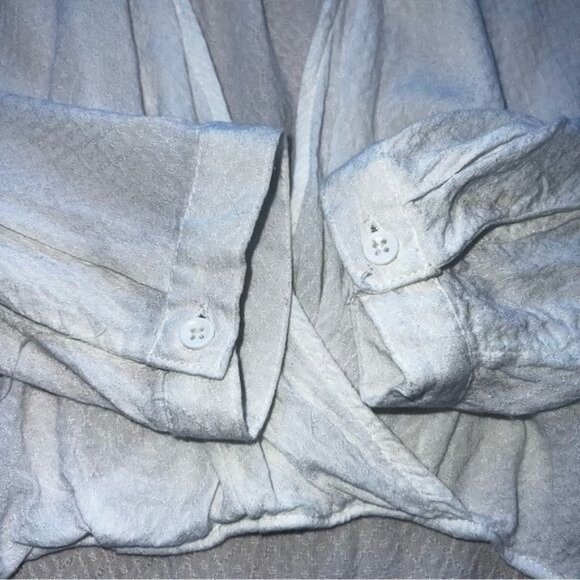 Silence + Noise White Wrap Blouse Womens M V-Neckline Long Sleeve Textured Rayon - Picture 9 of 10